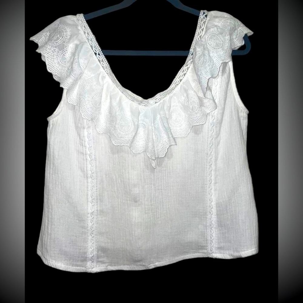 Week& ruffle top